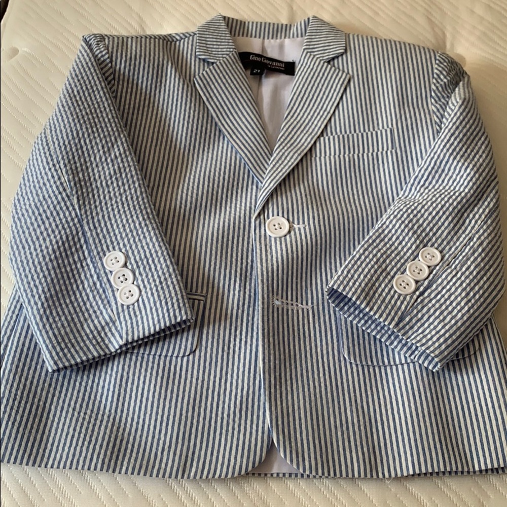 Searsucker suit 2T